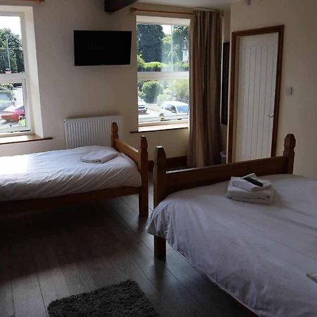 The Hare & Hounds Inn Foulridge Exteriör bild
