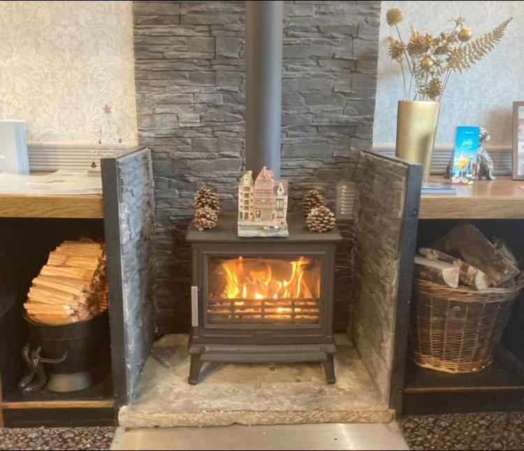 The Hare & Hounds Inn Foulridge Exteriör bild